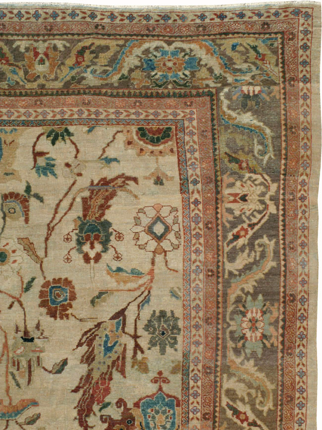 Antique Persian Sultanbad Carpet, No.16864 - Galerie Shabab