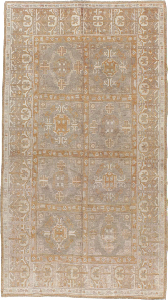 Vintage East Turkestan Khotan Rug, No.16897 - Galerie Shabab
