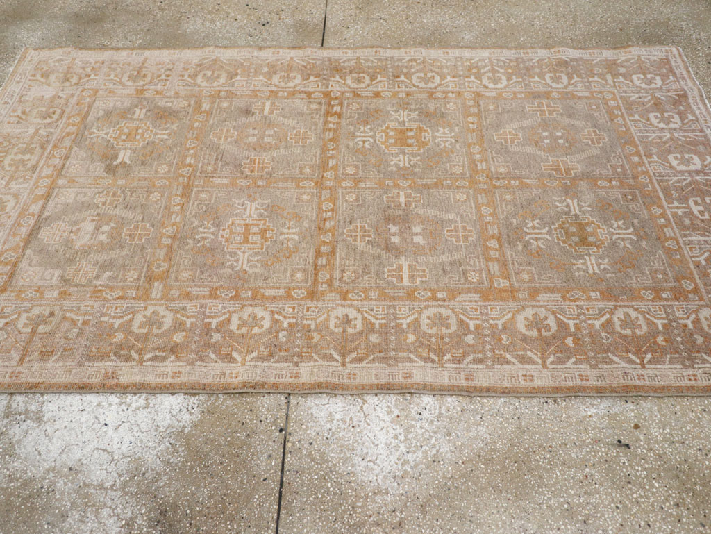 Vintage East Turkestan Khotan Rug, No.16897 - Galerie Shabab