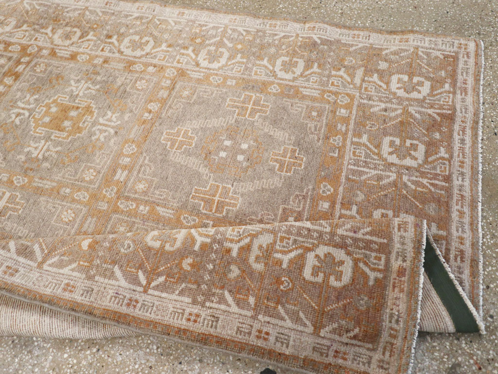 Vintage East Turkestan Khotan Rug, No.16897 - Galerie Shabab