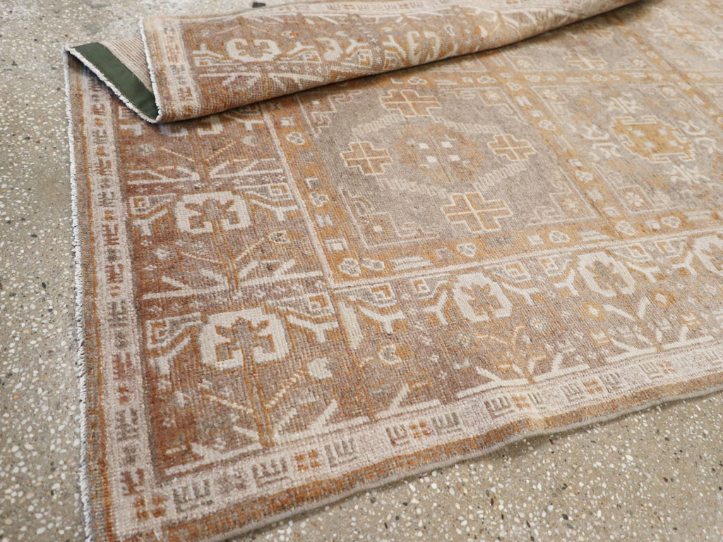 Vintage East Turkestan Khotan Rug, No.16897 - Galerie Shabab