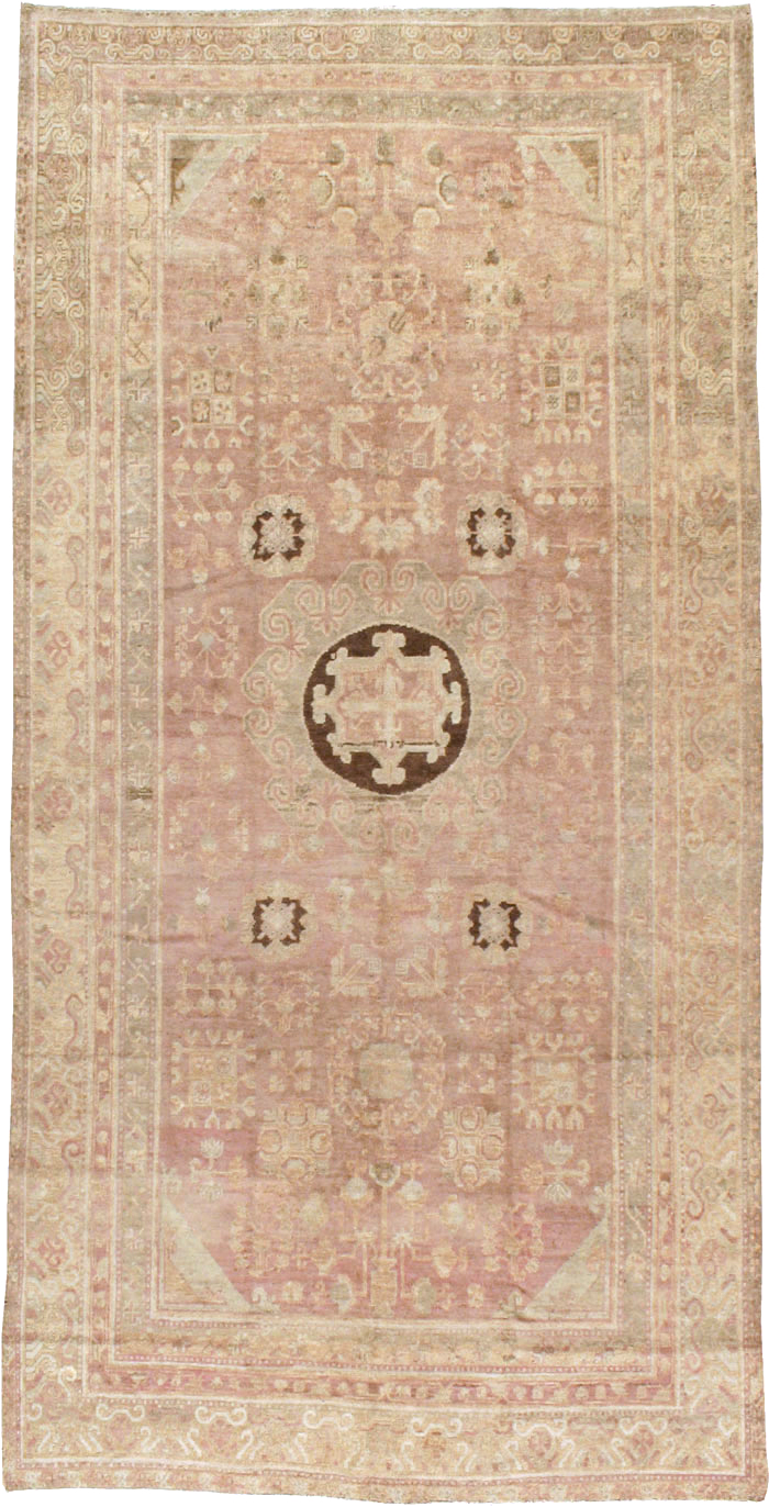 Vintage East Turkestan Khotan Carpet, No.16902 - Galerie Shabab