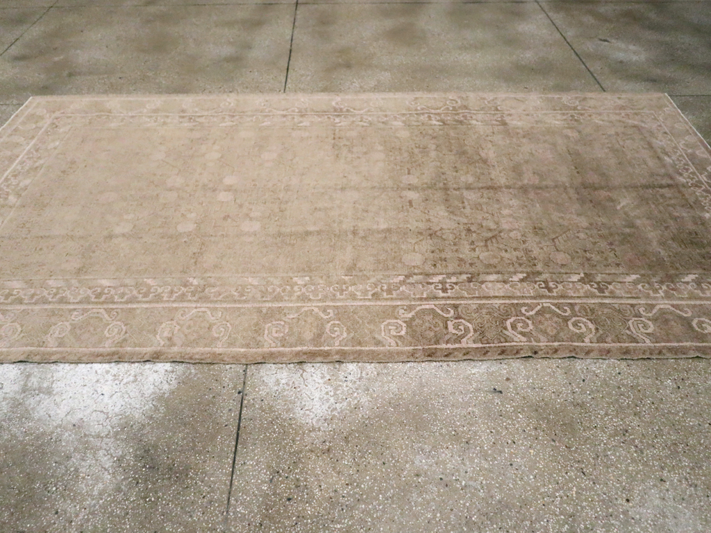 Vintage East Turkestan Khotan Carpet, No.16912 - Galerie Shabab