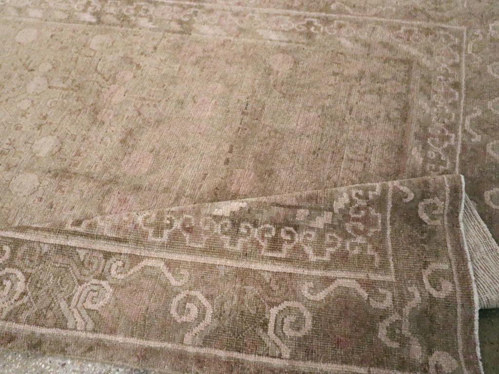 Vintage East Turkestan Khotan Carpet, No.16912 - Galerie Shabab