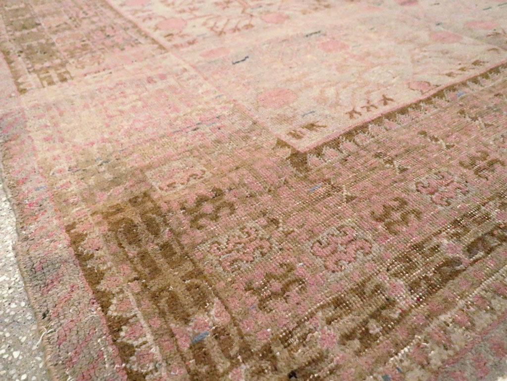 Vintage East Turkestan Khotan Carpet, No.16915 - Galerie Shabab
