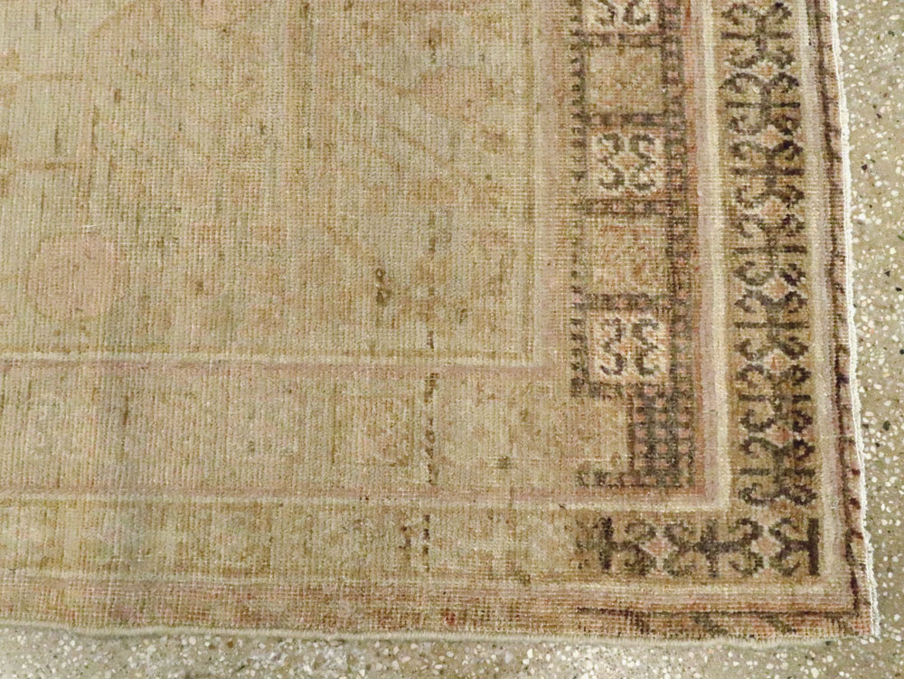 Antique East Turkestan Khotan Rug, No.16921 - Galerie Shabab