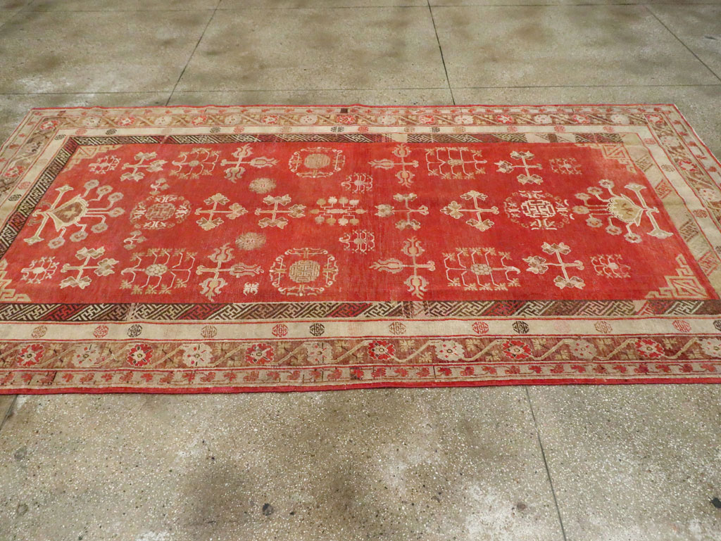 Vintage East Turkestan Khotan Carpet, No.16923 - Galerie Shabab