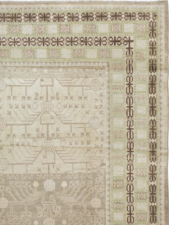Vintage East Turkestan Khotan Carpet, No.16926 - Galerie Shabab