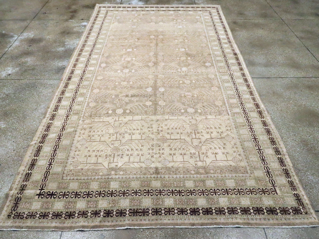 Vintage East Turkestan Khotan Carpet, No.16926 - Galerie Shabab