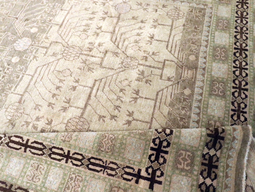 Vintage East Turkestan Khotan Carpet, No.16926 - Galerie Shabab