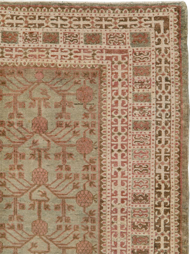 Vintage East Turkestan Khotan Carpet, No.16931 - Galerie Shabab