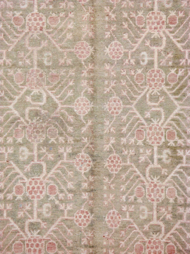 Vintage East Turkestan Khotan Carpet, No.16938 - Galerie Shabab