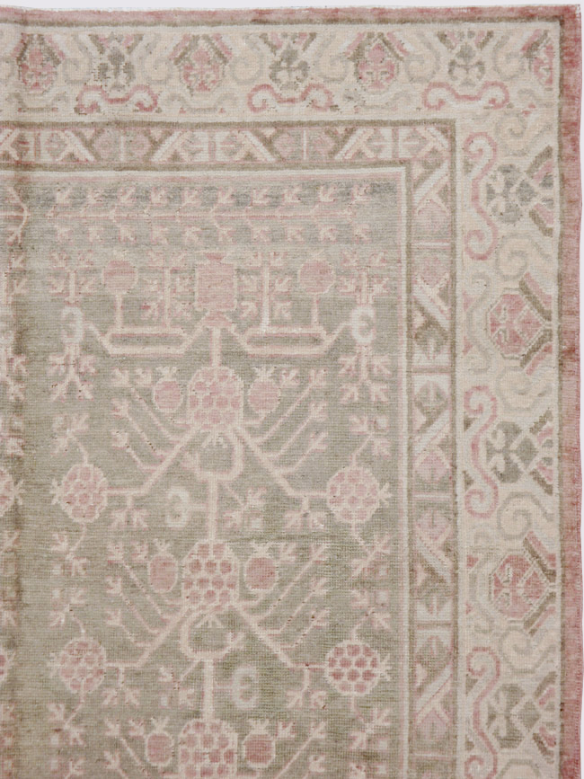 Vintage East Turkestan Khotan Carpet, No.16938 - Galerie Shabab