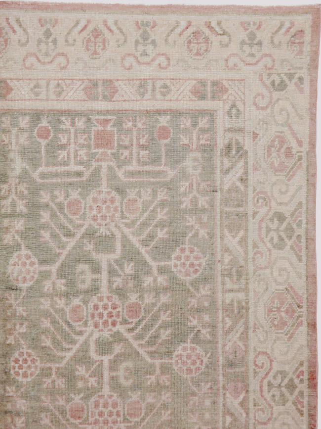 Vintage East Turkestan Khotan Carpet, No.16938 - Galerie Shabab