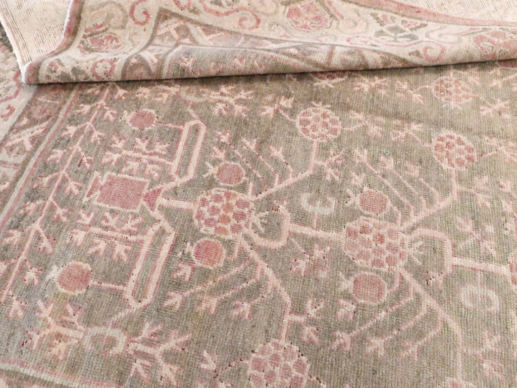 Vintage East Turkestan Khotan Carpet, No.16938 - Galerie Shabab