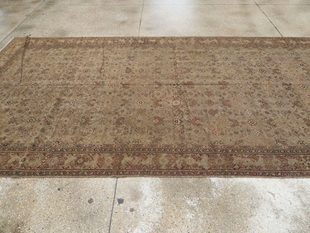 Antique Persian Malayer Gallery Carpet, No.16947 - Galerie Shabab