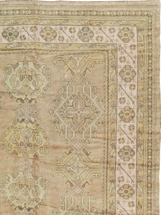 Antique Turkish Oushak Carpet, No.16956 - Galerie Shabab