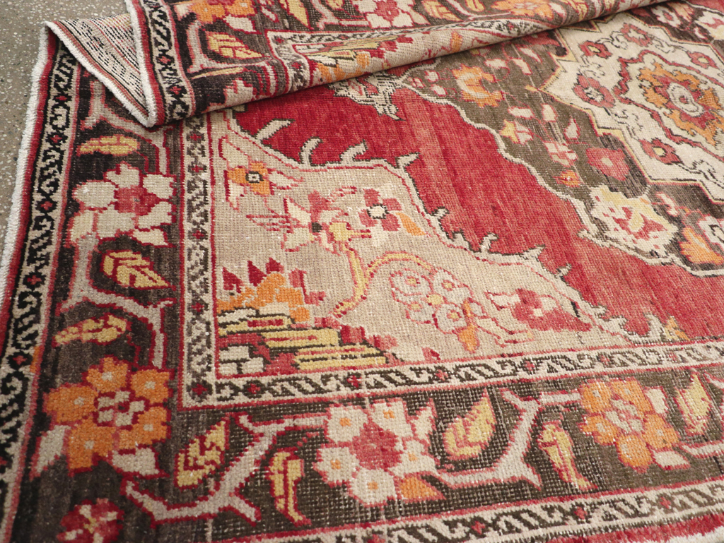 Antique Turkish Oushak Carpet, No.16975 - Galerie Shabab