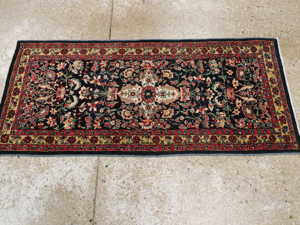 Antique Persian Sarouk Fereghan Throw Rug (Pair: 2 of 2), No.16997 - Galerie Shabab
