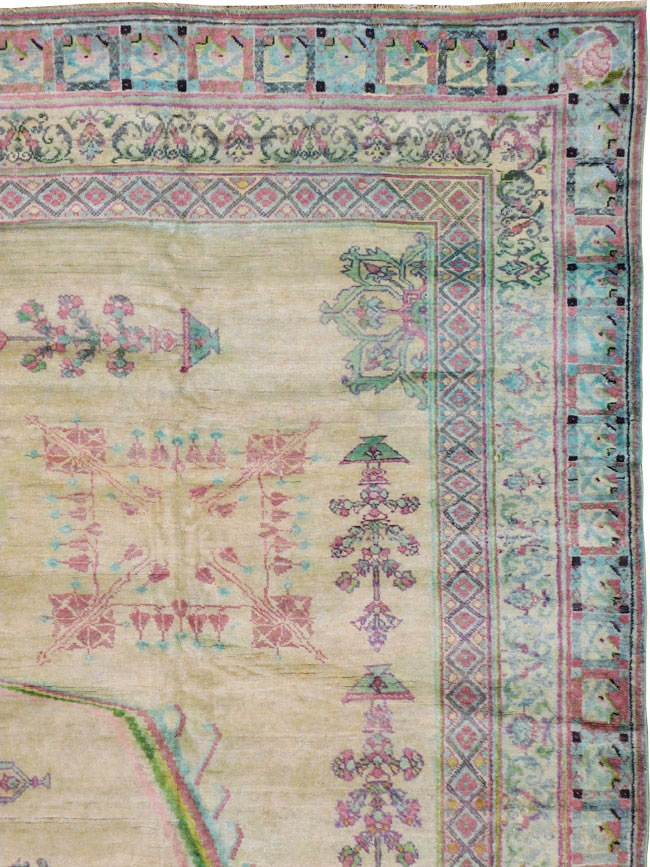 Antique Indian Agra Carpet, No.17052 - Galerie Shabab