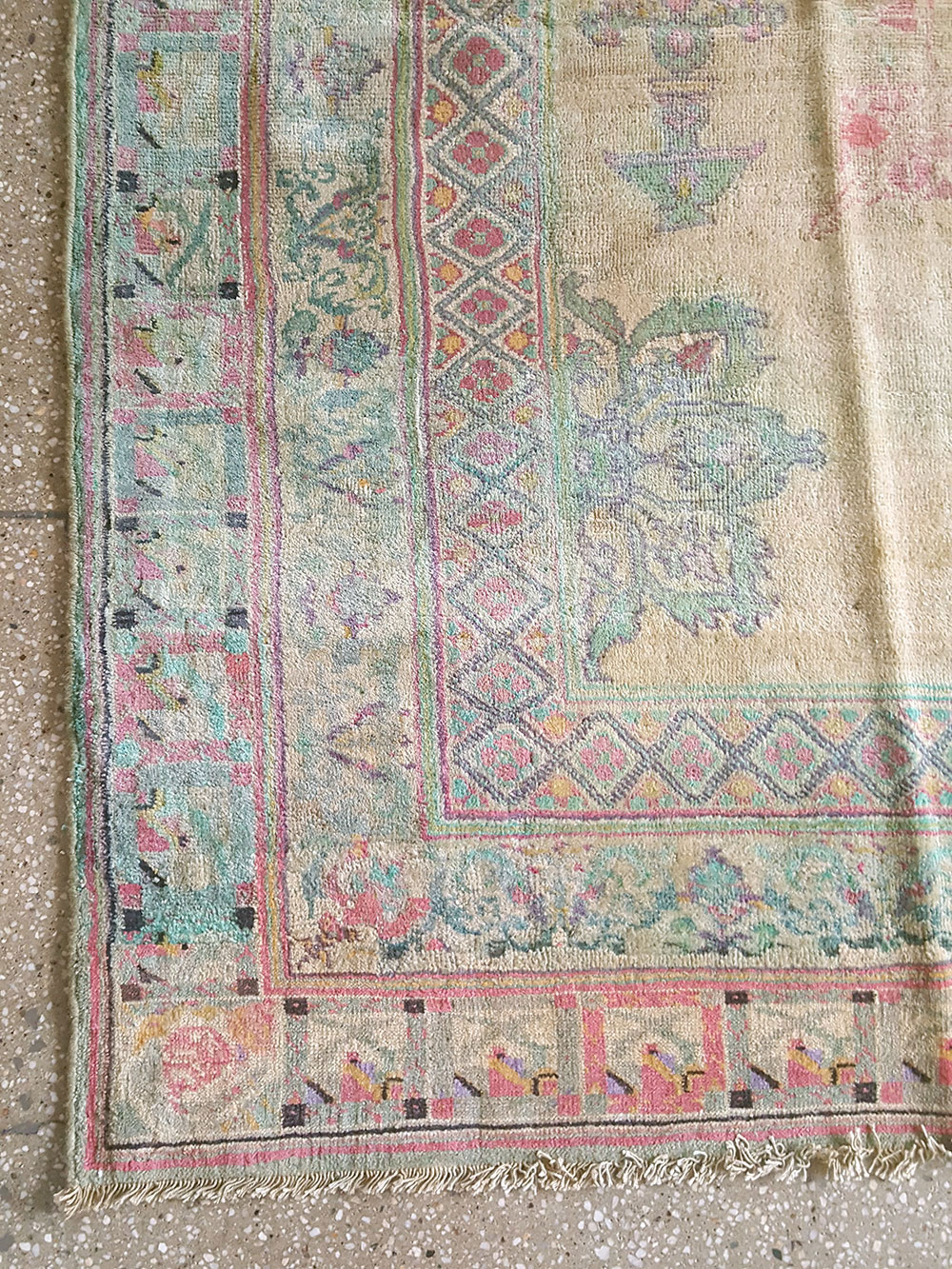 Antique Indian Agra Carpet, No.17052 - Galerie Shabab
