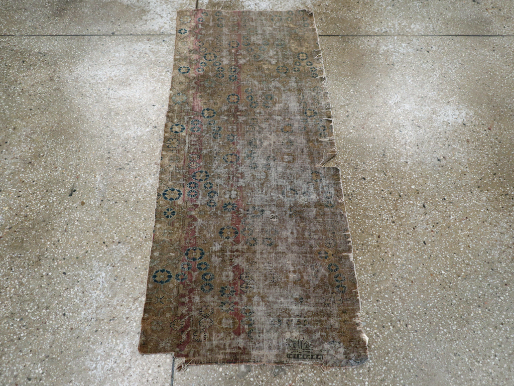 Antique East Turkestan Silk Khotan Fragment, No.17054 - Galerie Shabab