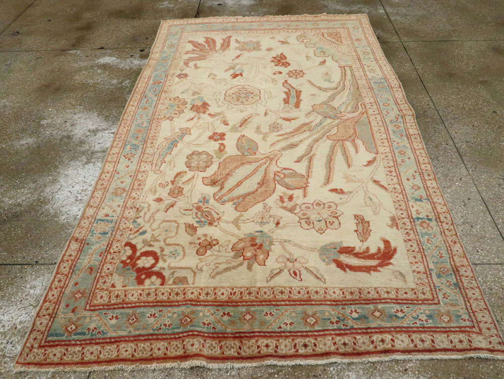 Antique Persian Sultanabad Rug, No.17055 - Galerie Shabab