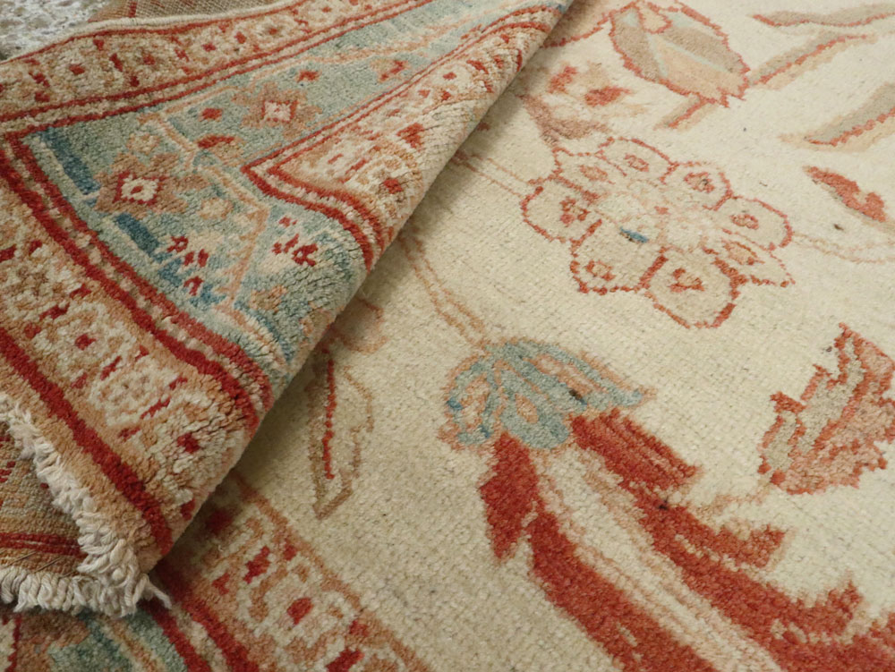 Antique Persian Sultanabad Rug, No.17055 - Galerie Shabab