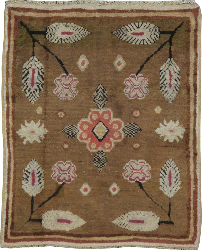 Antique European Continental Carpet, No.17069 - Galerie Shabab