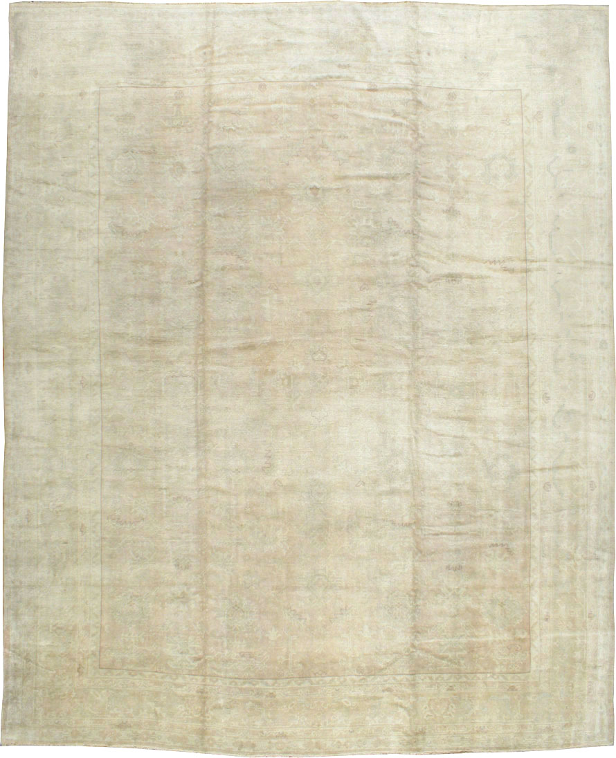 Antique Turkish Oushak Carpet, No.17074 - Galerie Shabab