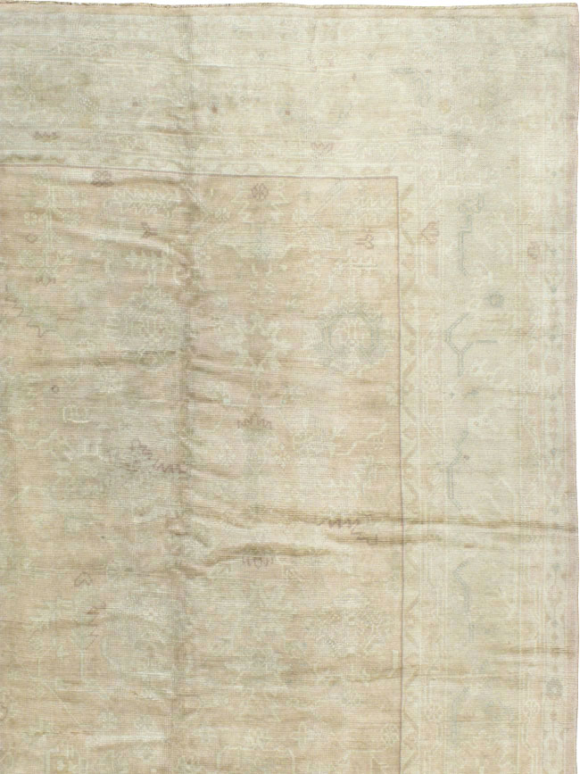 Antique Turkish Oushak Carpet, No.17074 - Galerie Shabab