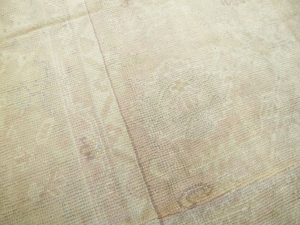 Antique Turkish Oushak Carpet, No.17074 - Galerie Shabab