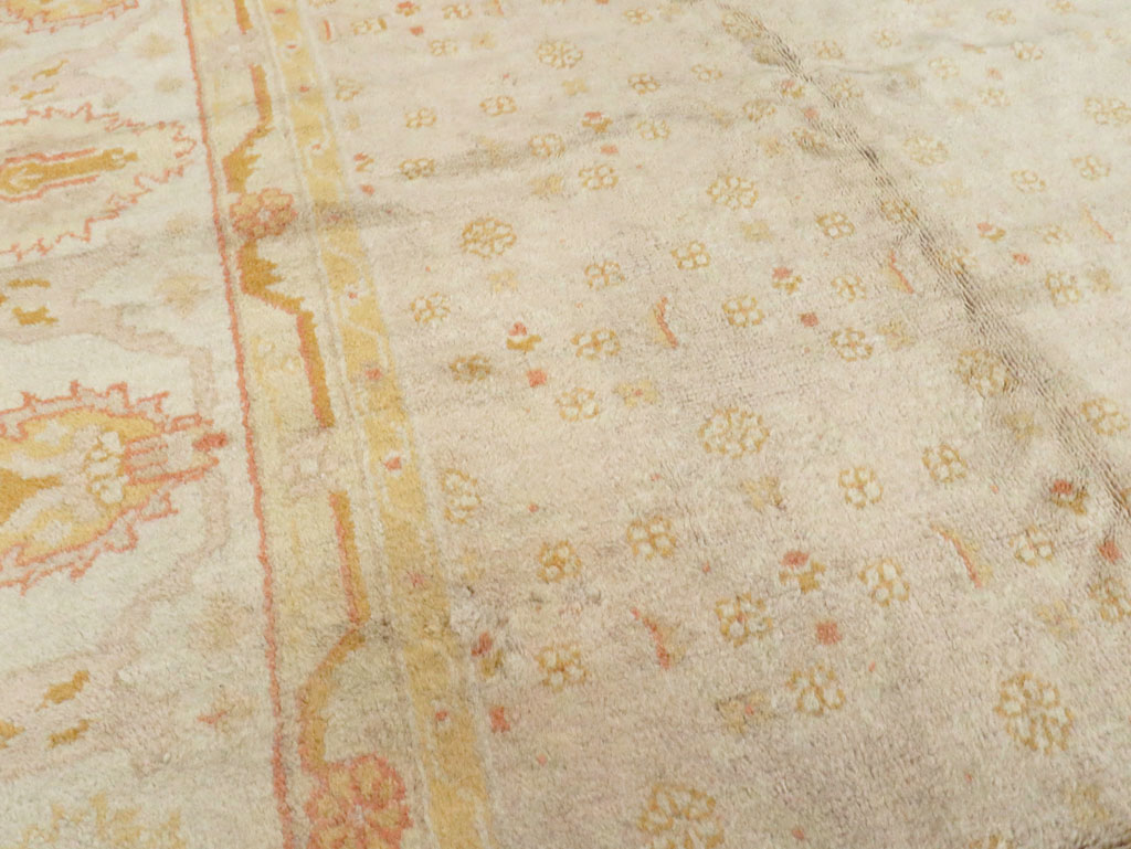 Antique Turkish Oushak Carpet, No.17077 - Galerie Shabab