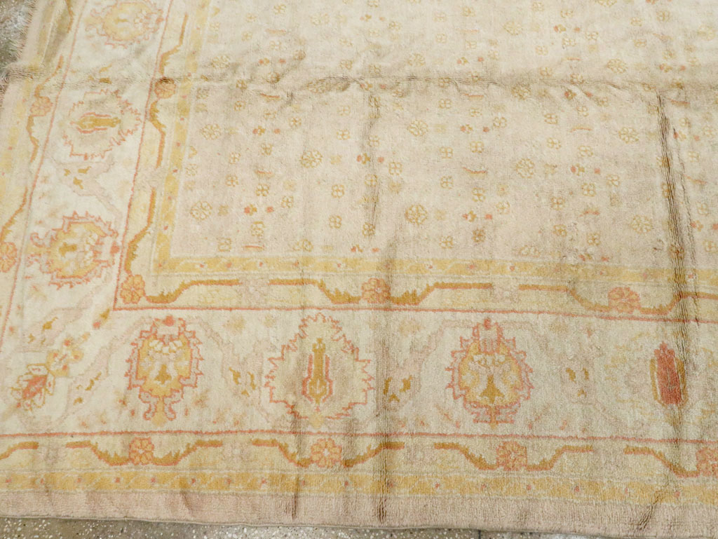 Antique Turkish Oushak Carpet, No.17077 - Galerie Shabab