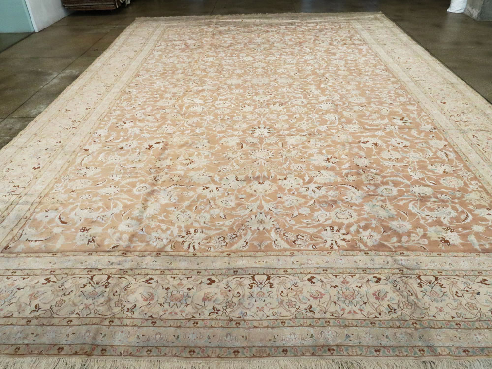 Vintage Persian Nain Carpet, No.17092 - Galerie Shabab