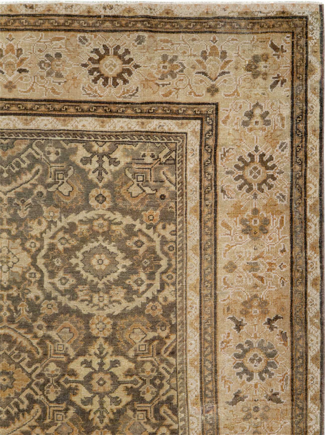 Antique Persian Mahal Room Size Carpet, No.17104 - Galerie Shabab