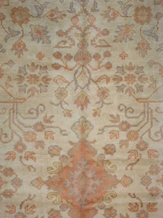 Antique Oushak Carpet, No.17122 - Galerie Shabab