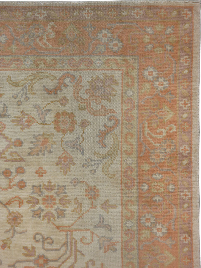 Antique Oushak Carpet, No.17122 - Galerie Shabab