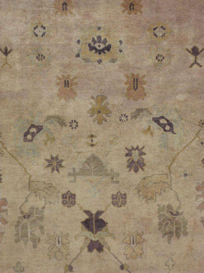 Antique Oushak Carpet, No.17123 - Galerie Shabab