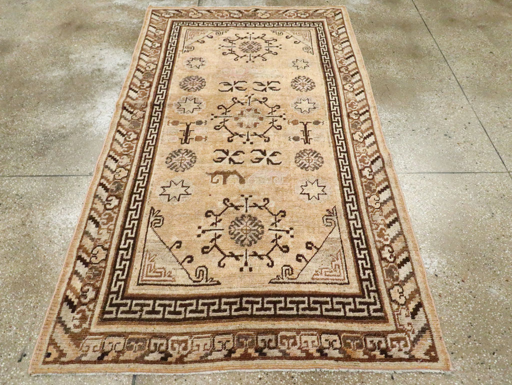 Antique East Turkestan Khotan Rug, No.17128 - Galerie Shabab