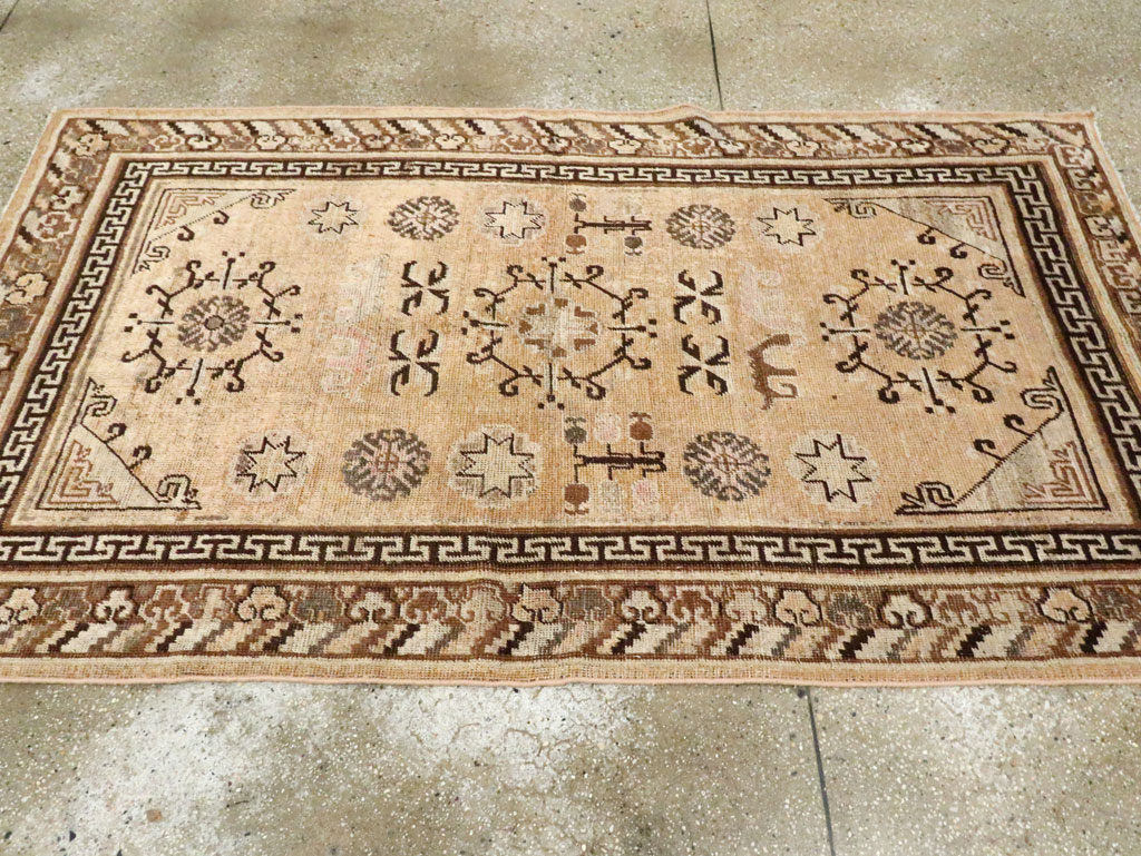 Antique East Turkestan Khotan Rug, No.17128 - Galerie Shabab