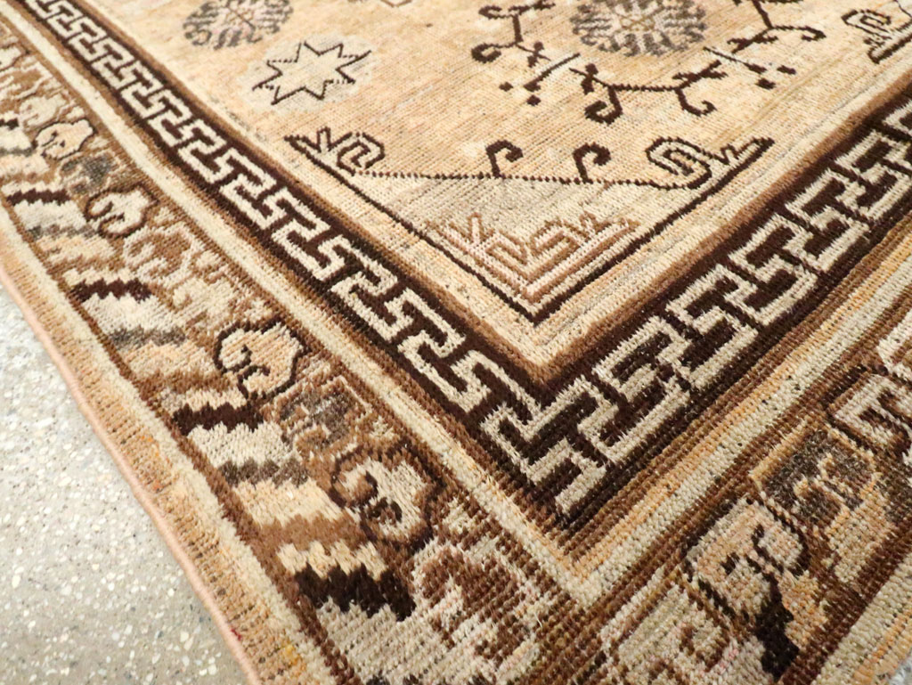 Antique Khotan Rug, No.17128 - Galerie Shabab