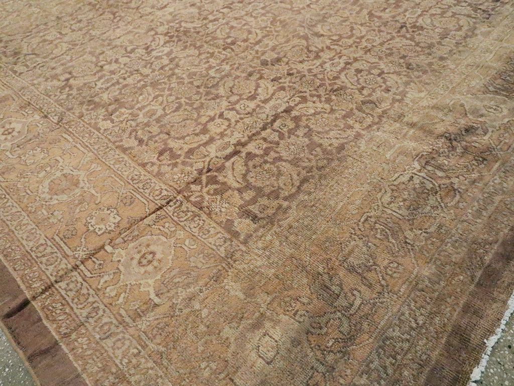 Antique Persian Mahal Carpet, No.17130 - Galerie Shabab