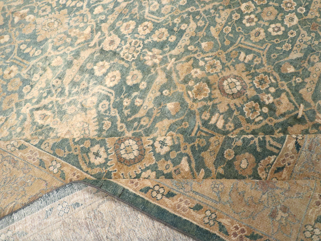 Antique Persian Mahal Room Size Carpet, No.17150 - Galerie Shabab