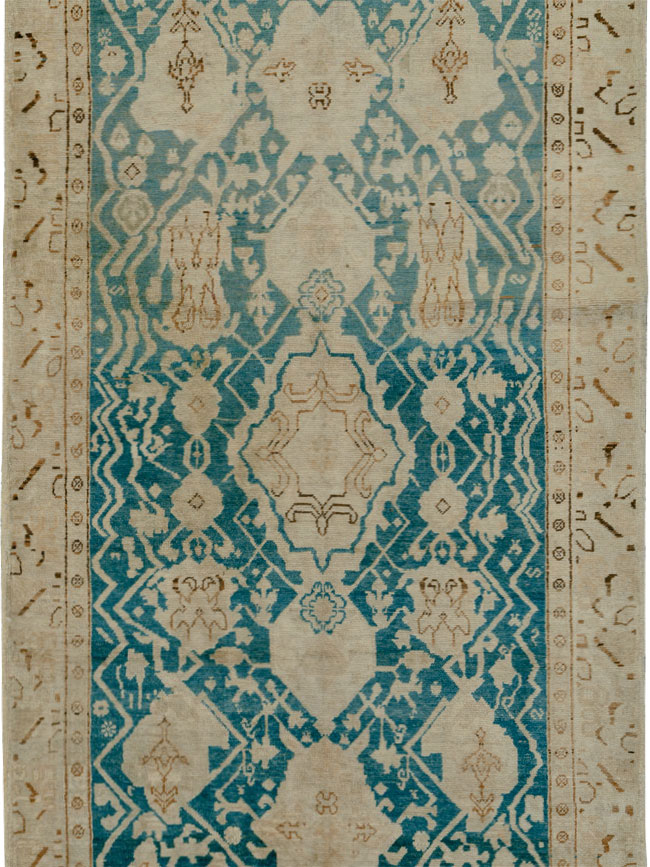 Vintage Turkish Borlou Runner, No.17153 - Galerie Shabab