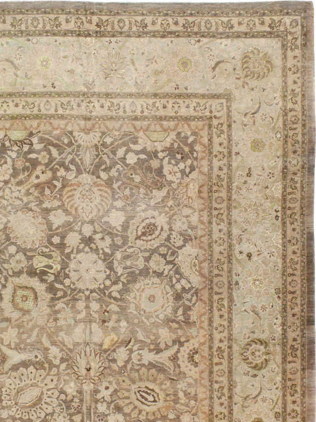 Antique Persian Tabriz Carpet, No.17155 - Galerie Shabab