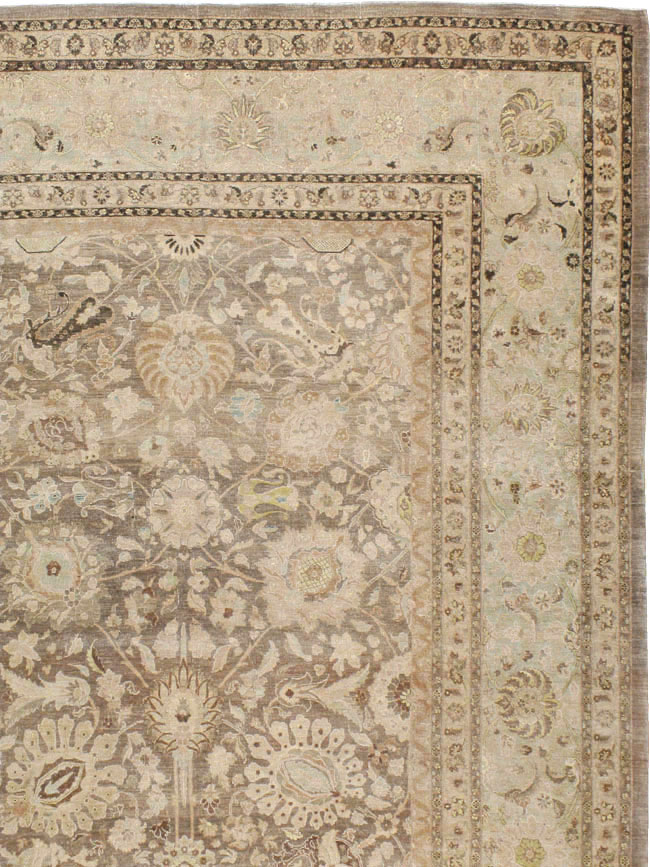 Antique Persian Tabriz Carpet, No.17155 - Galerie Shabab