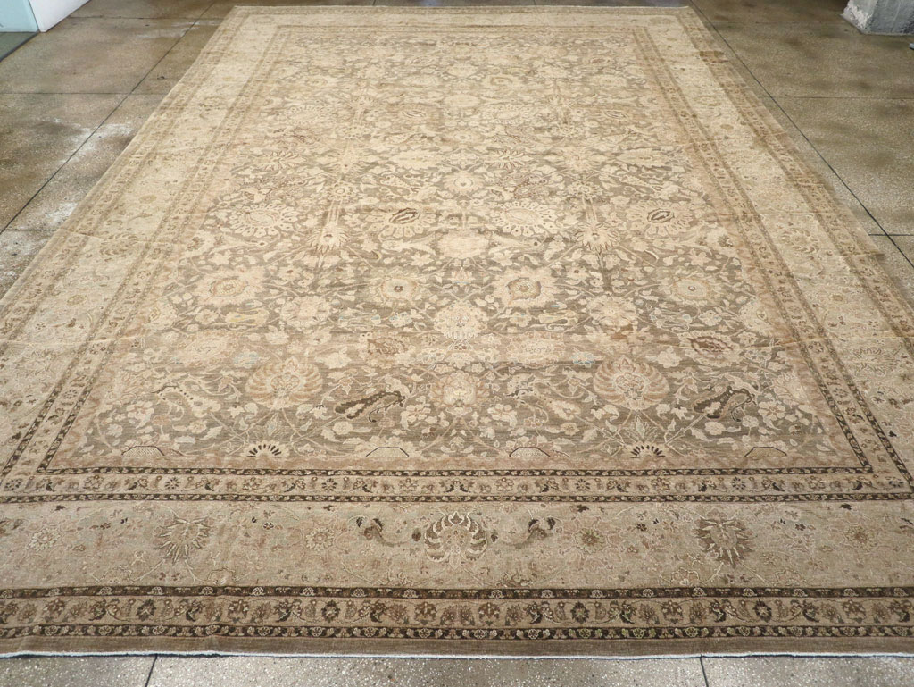 Antique Persian Tabriz Carpet, No.17155 - Galerie Shabab