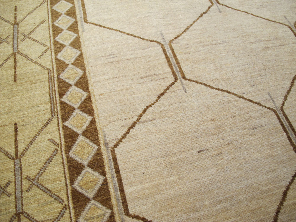 Vintage Persian Tabriz Modernist Carpet, No.17156 - Galerie Shabab