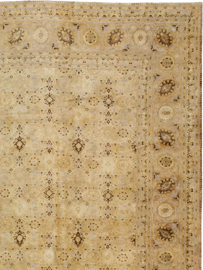 Antique Persian Tabriz Carpet, No.17178 - Galerie Shabab